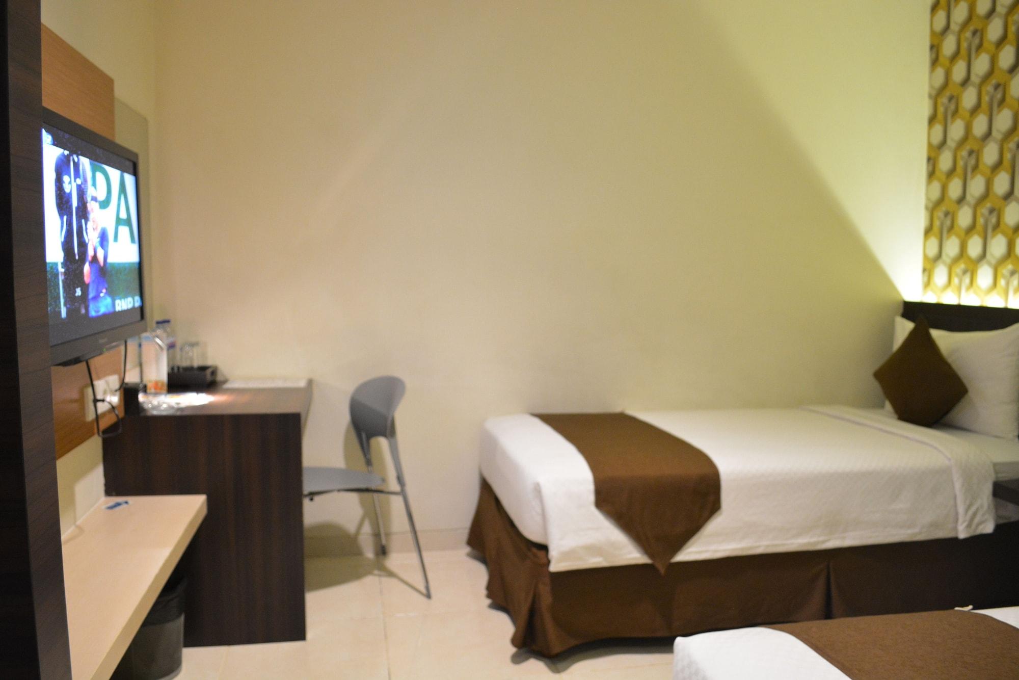 Hotel 88 Embong Kenongo - Kayun By Wh Surabaya Exterior photo