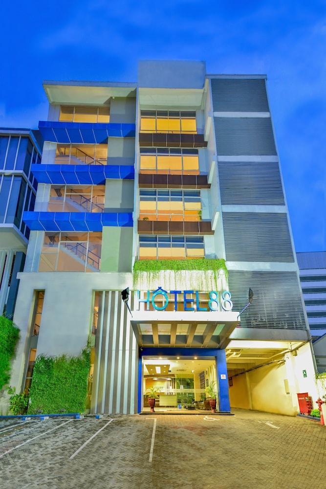 Hotel 88 Embong Kenongo - Kayun By Wh Surabaya Exterior photo