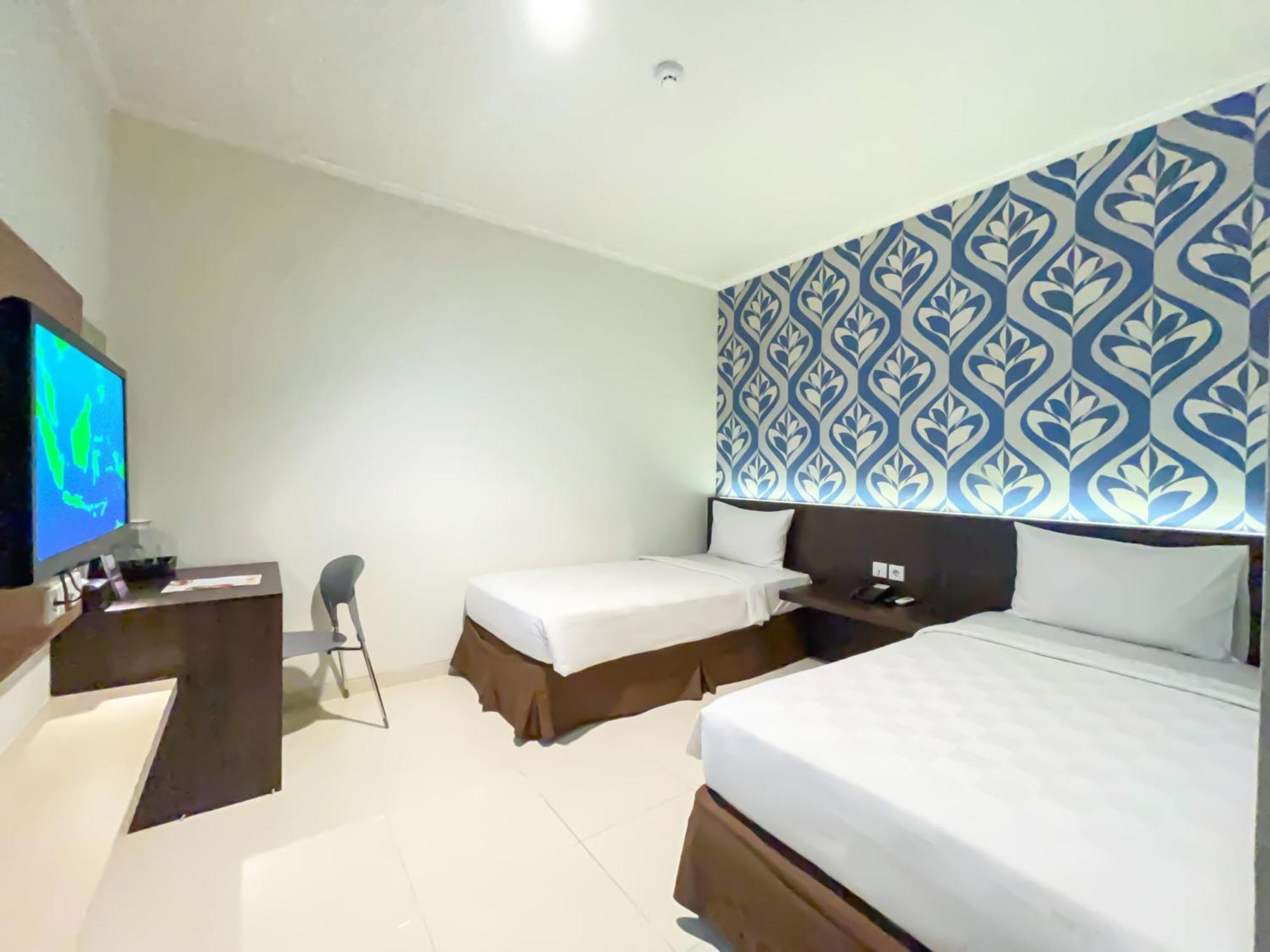 Hotel 88 Embong Kenongo - Kayun By Wh Surabaya Exterior photo