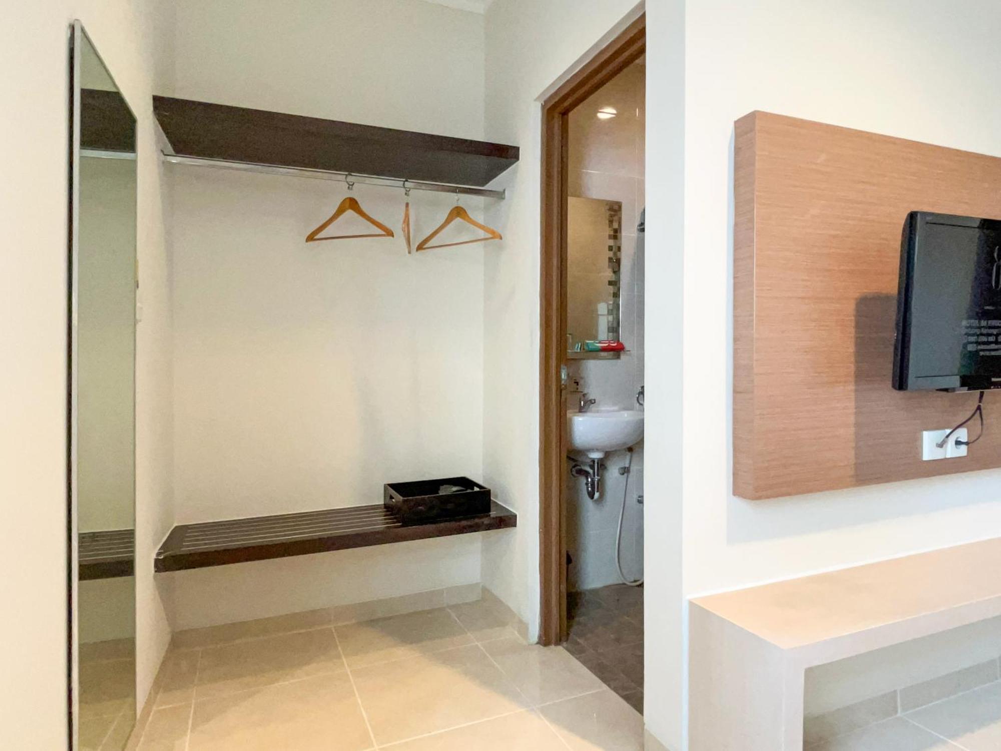 Hotel 88 Embong Kenongo - Kayun By Wh Surabaya Exterior photo