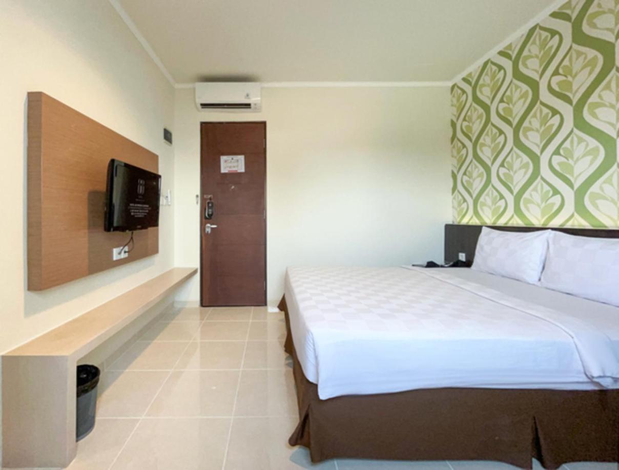 Hotel 88 Embong Kenongo - Kayun By Wh Surabaya Exterior photo