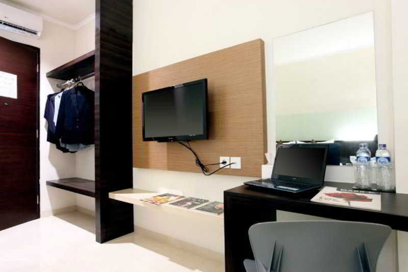 Hotel 88 Embong Kenongo - Kayun By Wh Surabaya Exterior photo