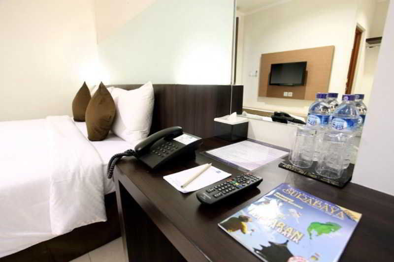 Hotel 88 Embong Kenongo - Kayun By Wh Surabaya Exterior photo