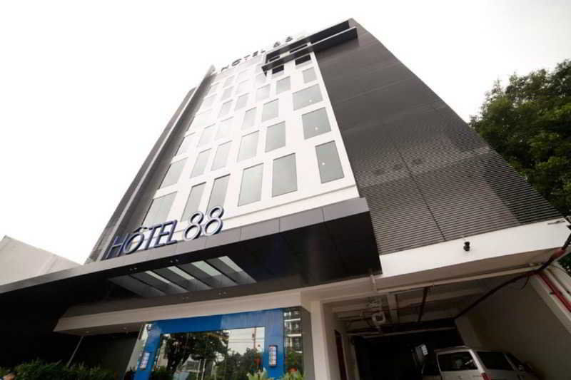 Hotel 88 Embong Kenongo - Kayun By Wh Surabaya Exterior photo